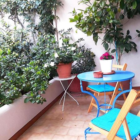 Violet Bedroom And Apartment Spáta المظهر الخارجي الصورة