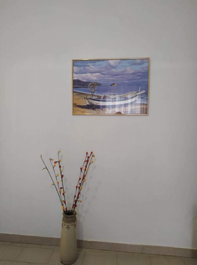 Violet Bedroom And Apartment Spáta المظهر الخارجي الصورة