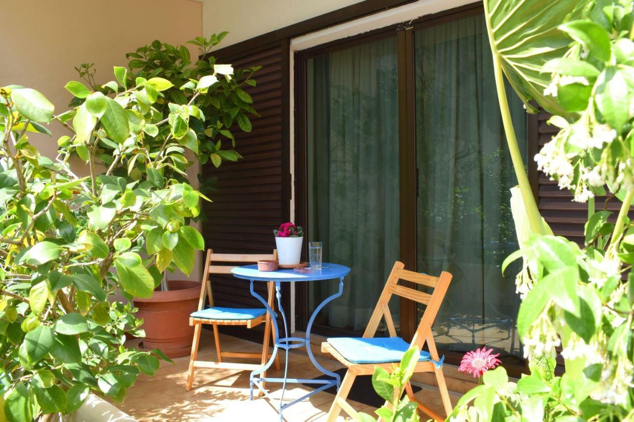Violet Bedroom And Apartment Spáta المظهر الخارجي الصورة